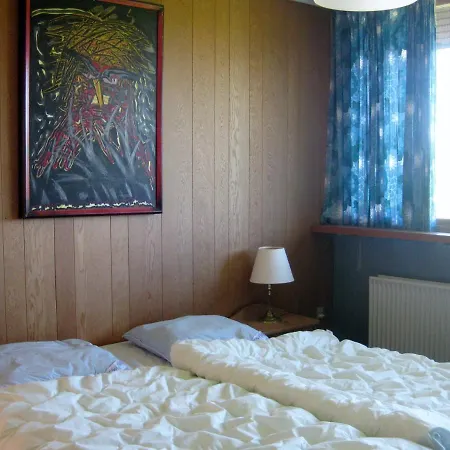 Feriegarden I Floutrup カントリーハウス *